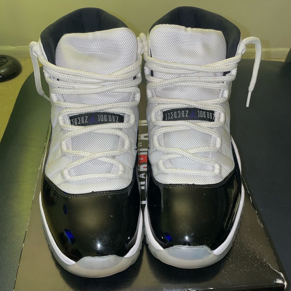 Air Jordan 11